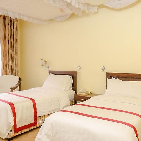 New Safari Hotel Аруша Екстер'єр фото
