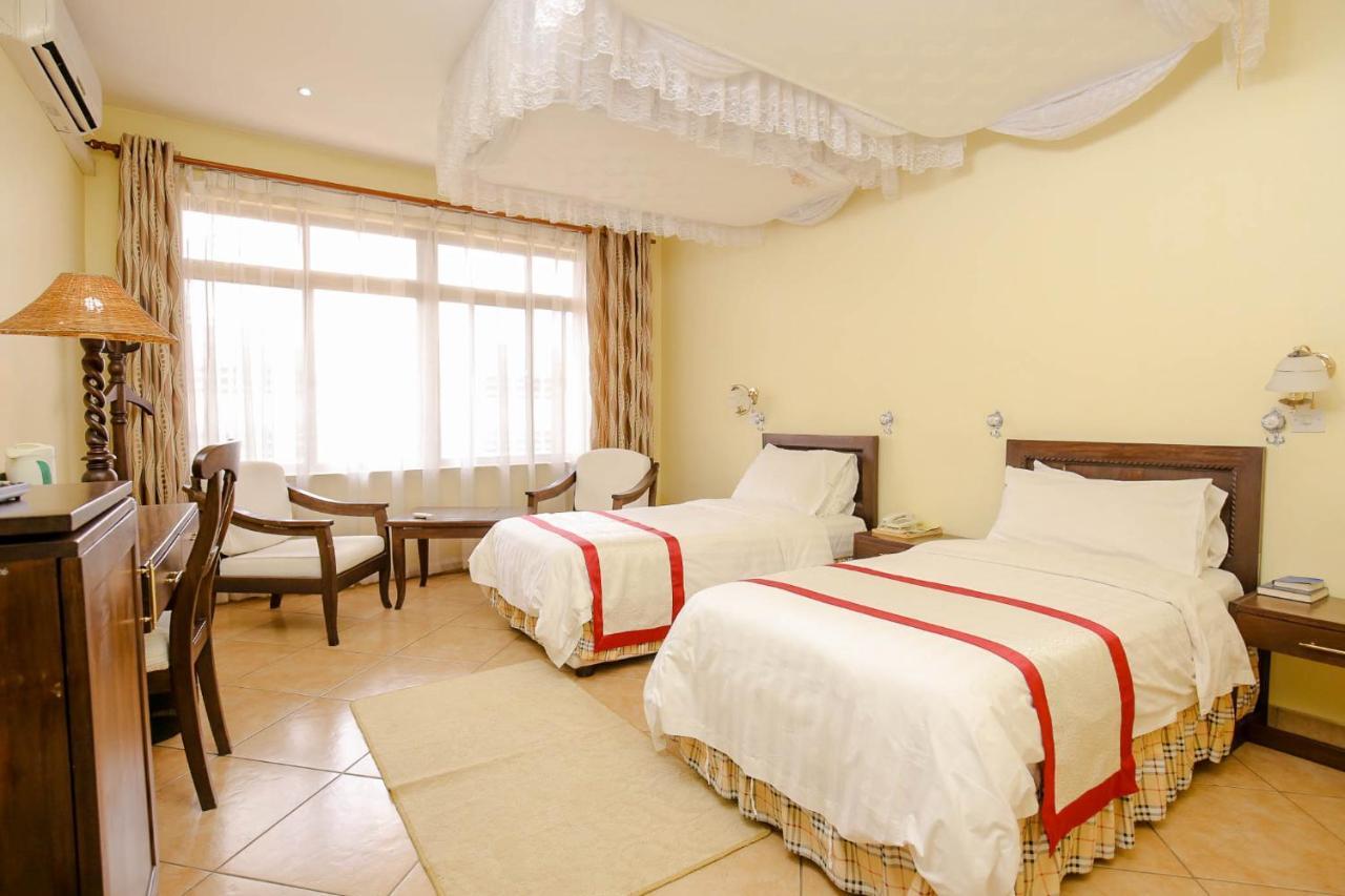 New Safari Hotel Аруша Екстер'єр фото