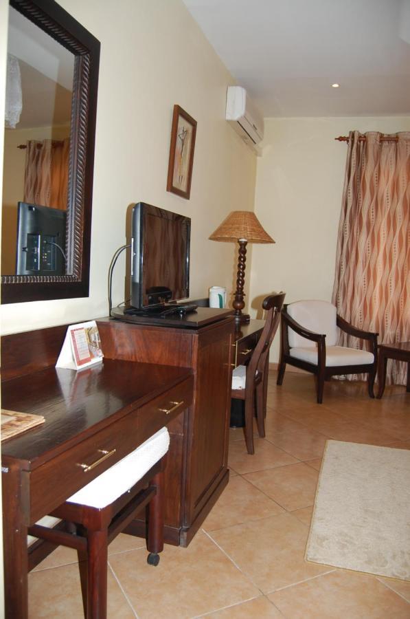 New Safari Hotel Аруша Екстер'єр фото