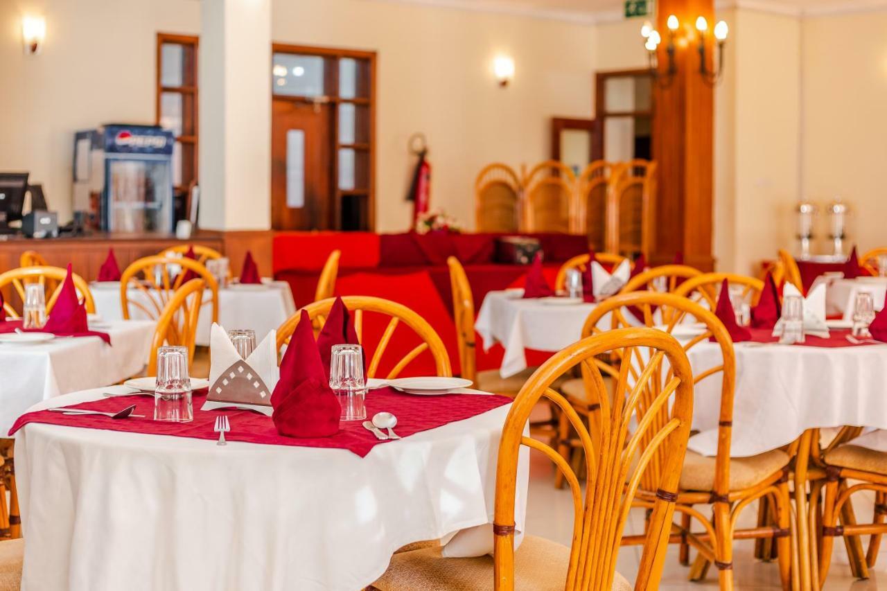 New Safari Hotel Аруша Екстер'єр фото