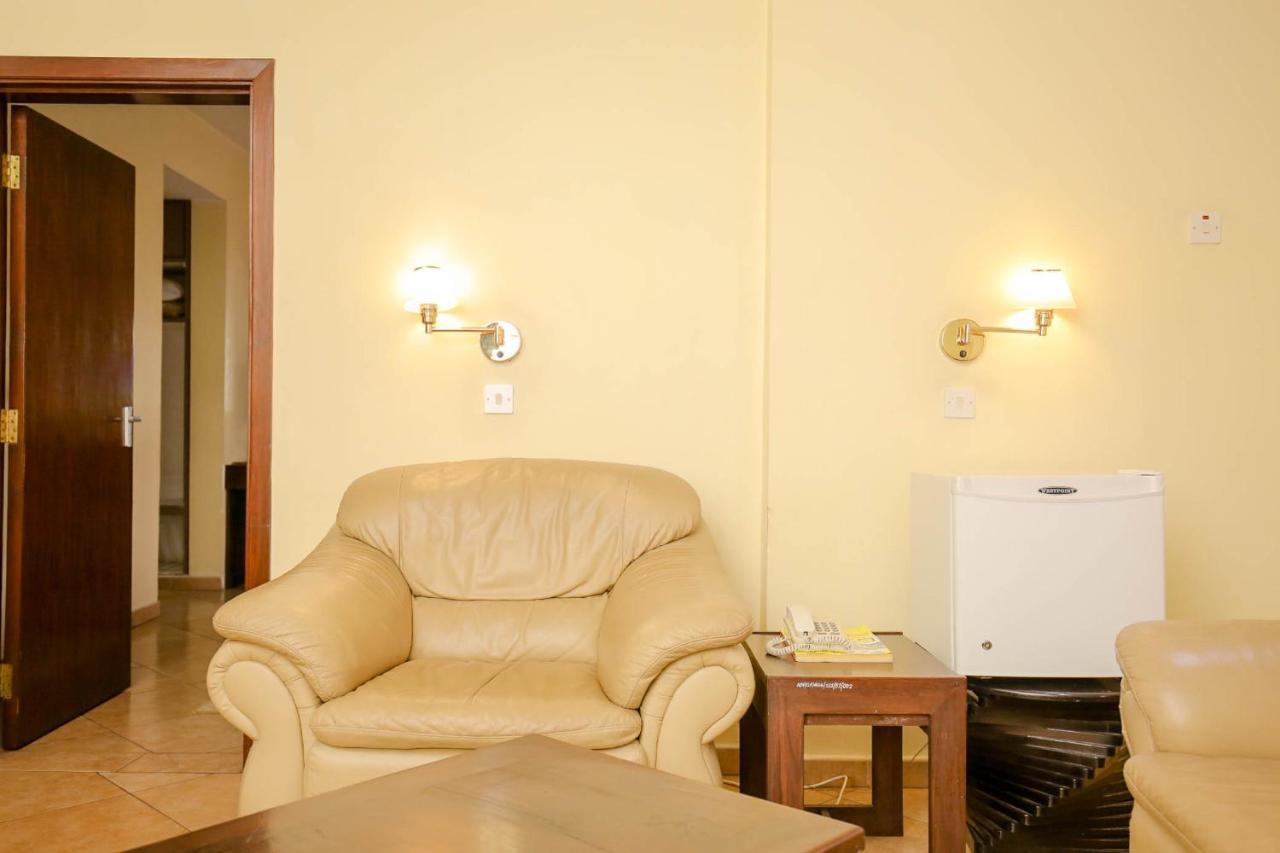 New Safari Hotel Аруша Екстер'єр фото